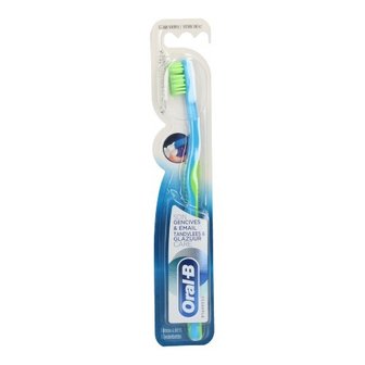 ORAL-B MANUAL TANDENBORSTEL GUM &amp; ENAMEL 1